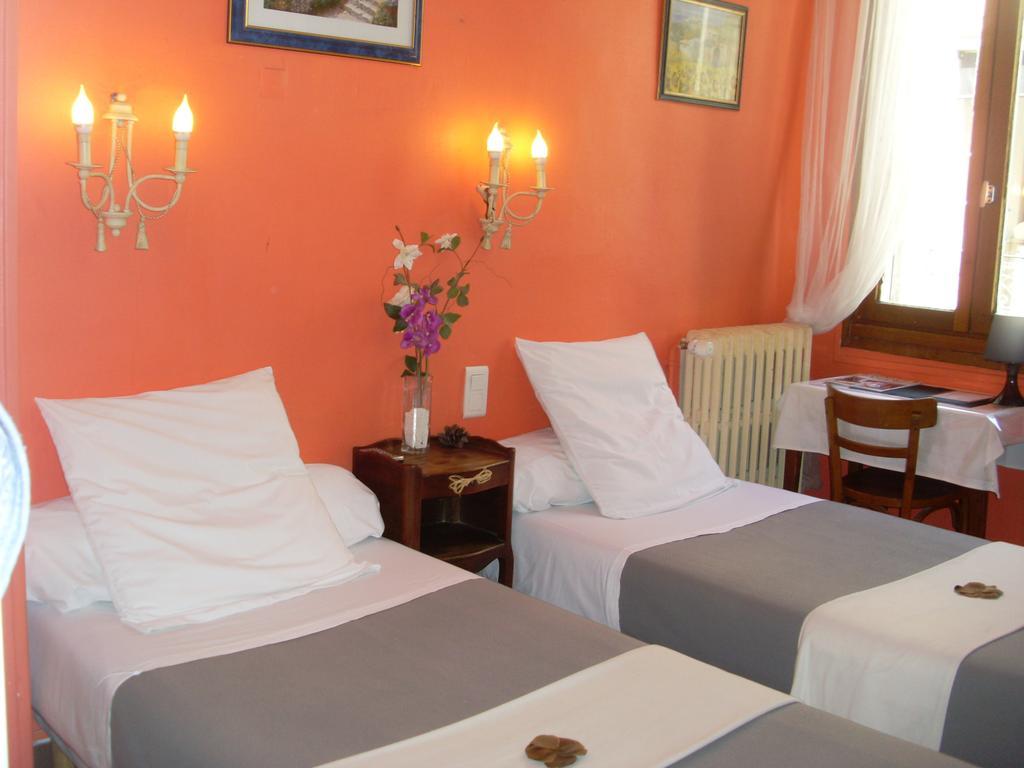 Hotel Innova Cardabella Авиньон Екстериор снимка