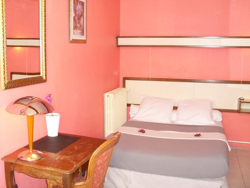 Hotel Innova Cardabella Авиньон Екстериор снимка