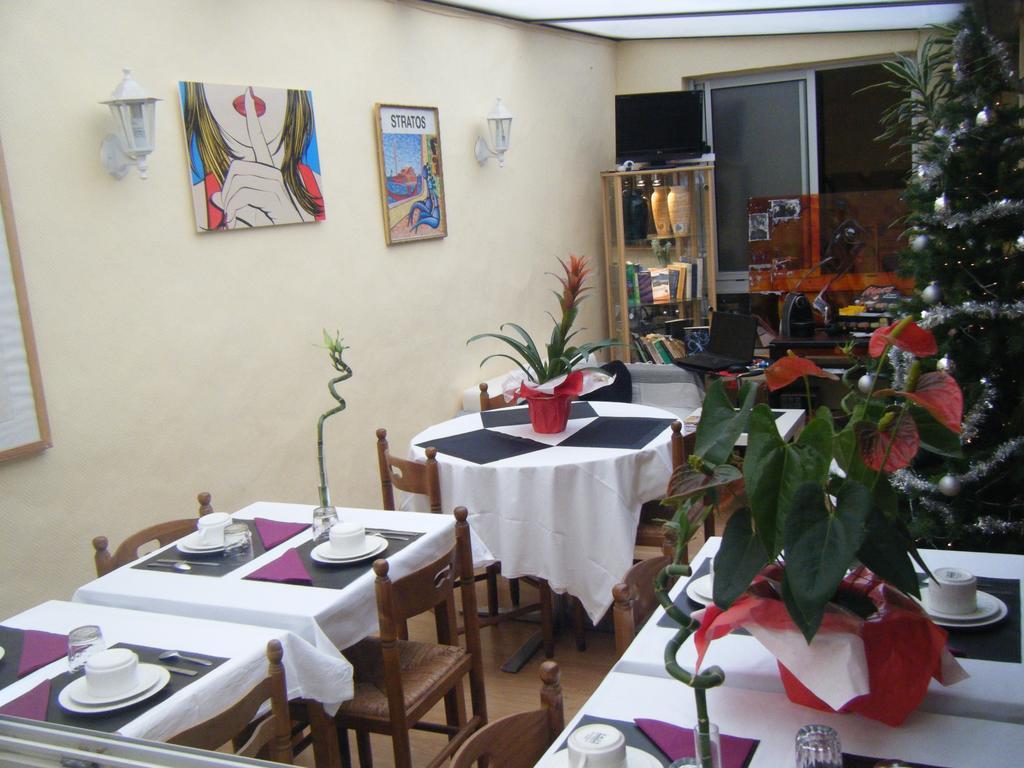 Hotel Innova Cardabella Авиньон Екстериор снимка