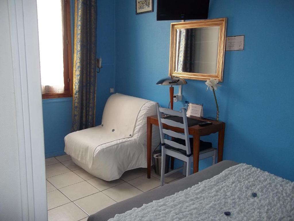 Hotel Innova Cardabella Авиньон Стая снимка