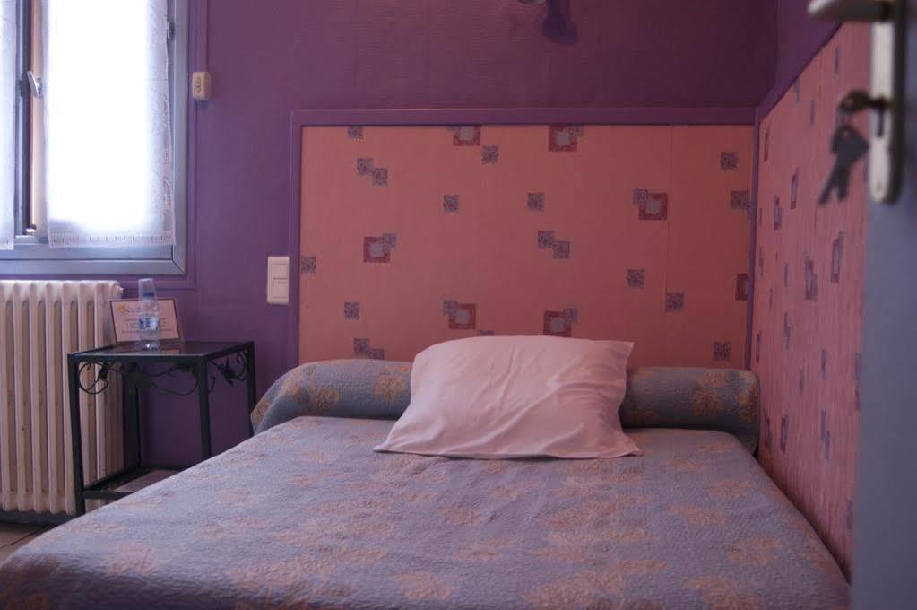 Hotel Innova Cardabella Авиньон Екстериор снимка